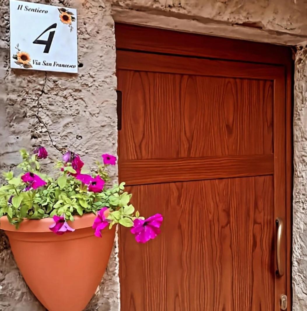 Il Sentiero Apartment Poggio Bustone Bagian luar foto